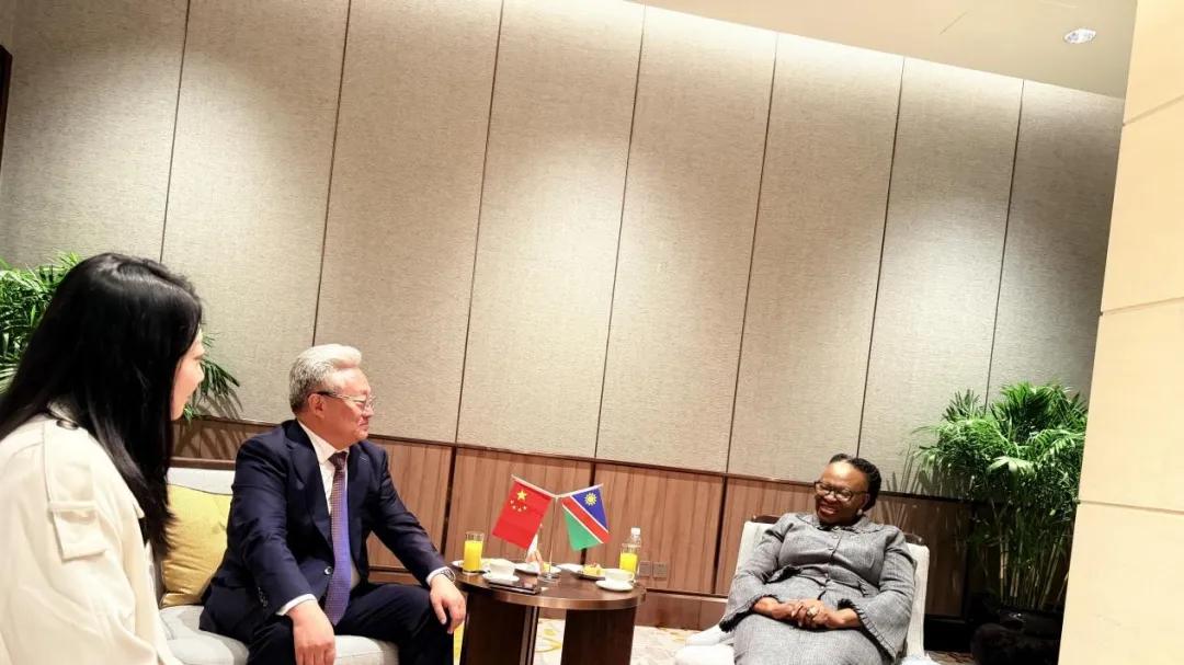 亚太经贸发展联盟非洲委员会主席黄兆锦出席纳米比亚-中国商务论坛