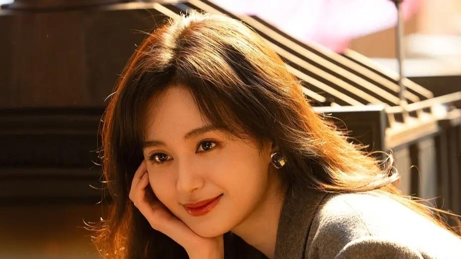 仅播六集，就热榜第一，不愧是你们盼了一整年的黑马剧