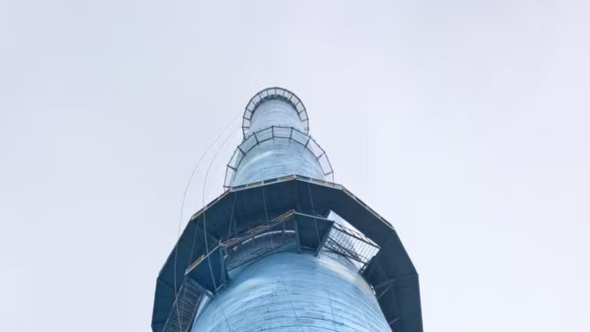 烟囱外壁筒身手绘美化收官 手绘美化焕新