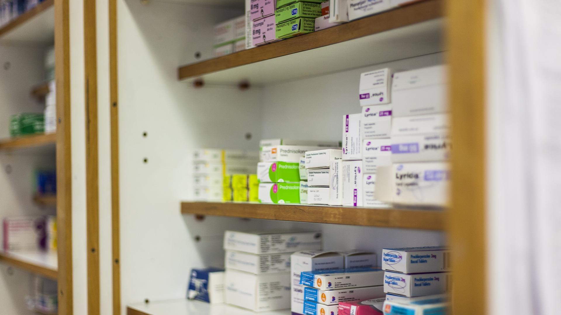 政策红利炸场！县乡医药下沉赛道，解锁万亿新蓝海