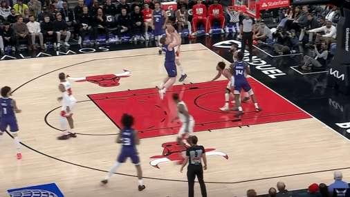 克尼普尔VS公牛：高效21分，解锁单赛季200+三分