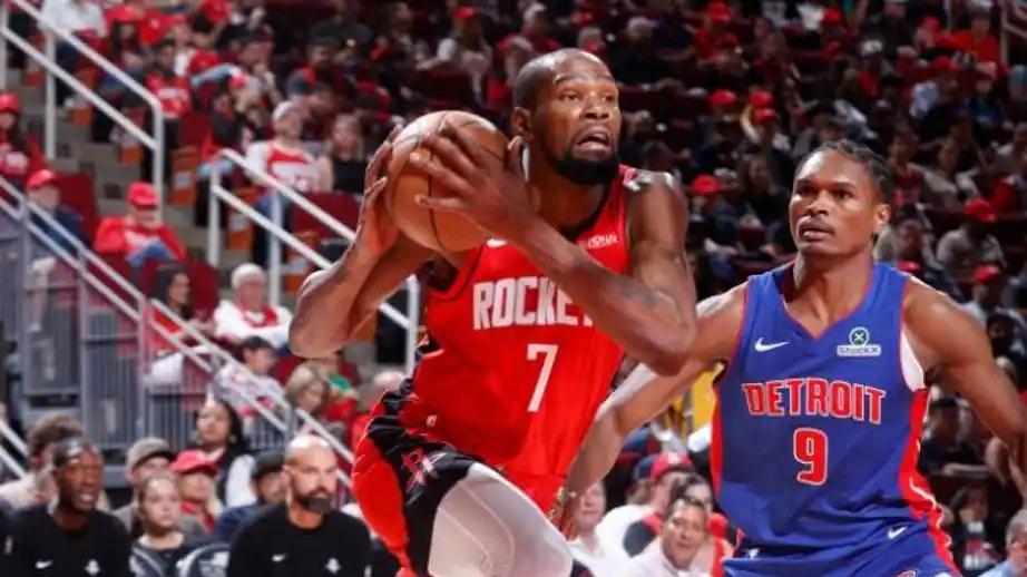 仅得4分，让人大失所望！不知他现在后悔了没？火箭偷着乐啊！