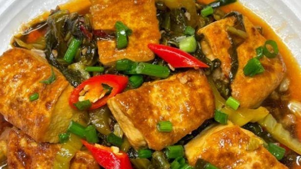 老豆腐 + 自家酸菜，才是重庆冬天的灵魂炖菜