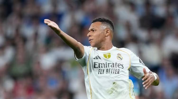 伯纳乌之殇：皇马0-1爆冷背后，姆巴佩的缺席成致命短板