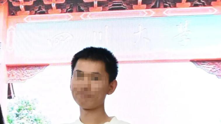 中国博士生在意失联 家属赴意苦寻无果 监控拍下最后登山身影后音讯全无