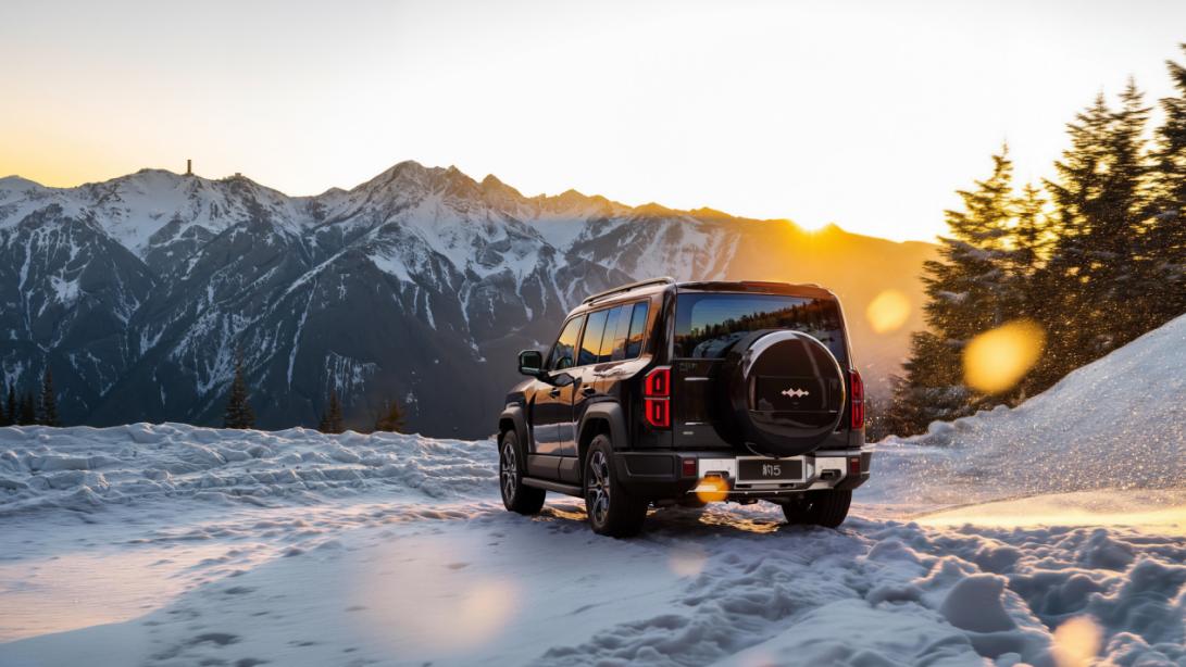 方程豹豹8豹5闪充版上市，首搭首发比亚迪云辇-P Ultra