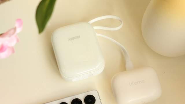 西圣PB-S充电宝体验! 银行卡大小，自带双线，还要什么共享充电宝