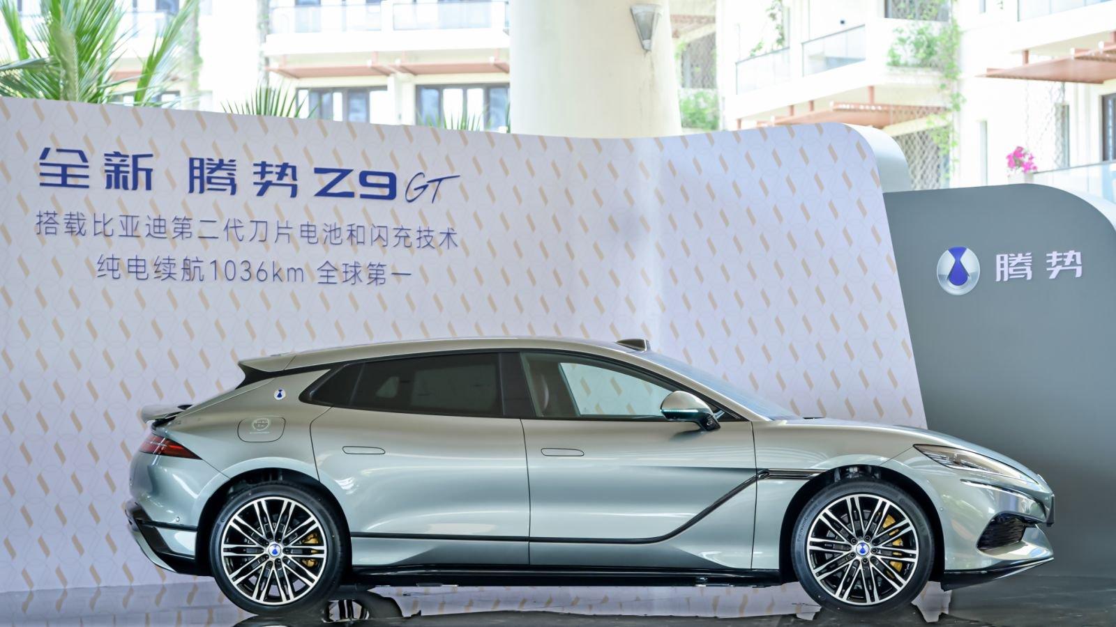 博鳌亚洲论坛2026年年会开启，腾势三款“9系旗舰”实力领航