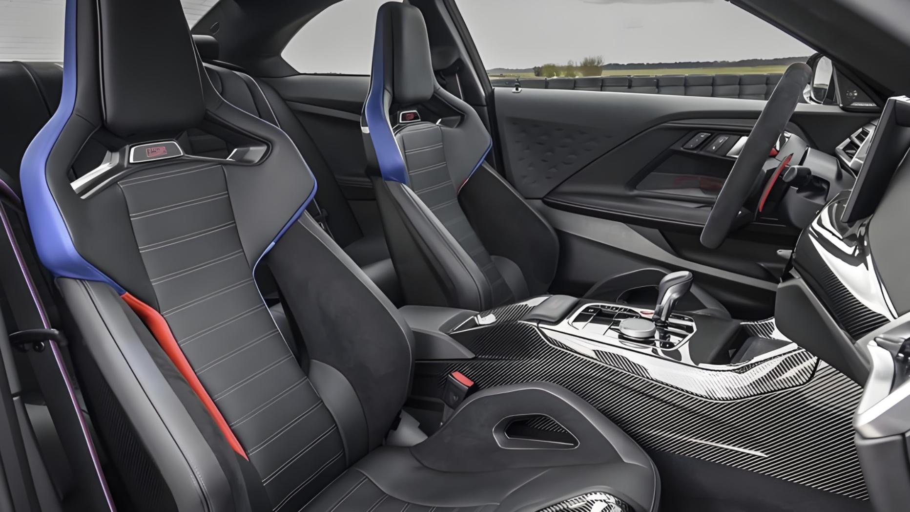 全新宝马M2来了，搭载直列六缸发动机，取消手动挡，或将提供四驱