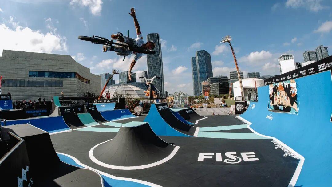 上海西岸，一座「运动生活方式」的城市实验室