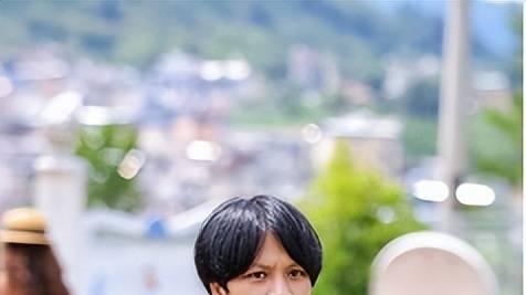 昆明沙朗美术馆开馆 丁章玉“夏声”个人油画展启幕
