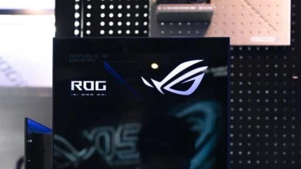 今年最期待的游戏主机，ROG 枪神 10X