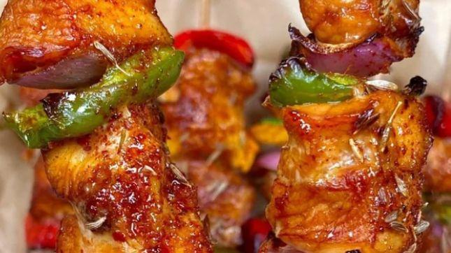 颜值与味道双在线，夜市必吃彩椒鸡肉串