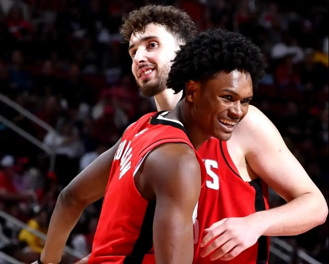 论乌度卡：他的固执，正在消耗火箭的天赋？