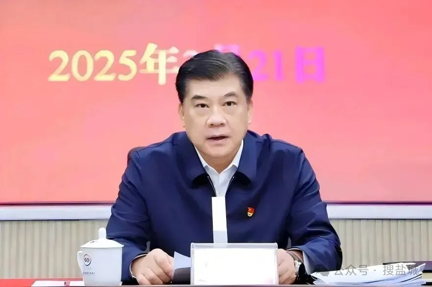 广西正厅级干部杨春庭落马！曾任商务厅长、自贸区办主任，履历横跨桂港两地