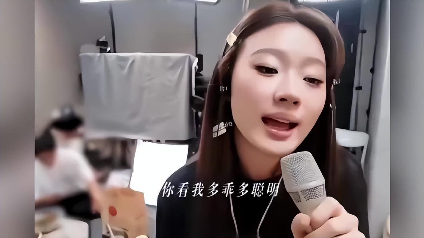 从王峰“封杀”旭日阳刚，到李荣浩单依纯被指“侵权”，乐坛遮羞布被撕开了？