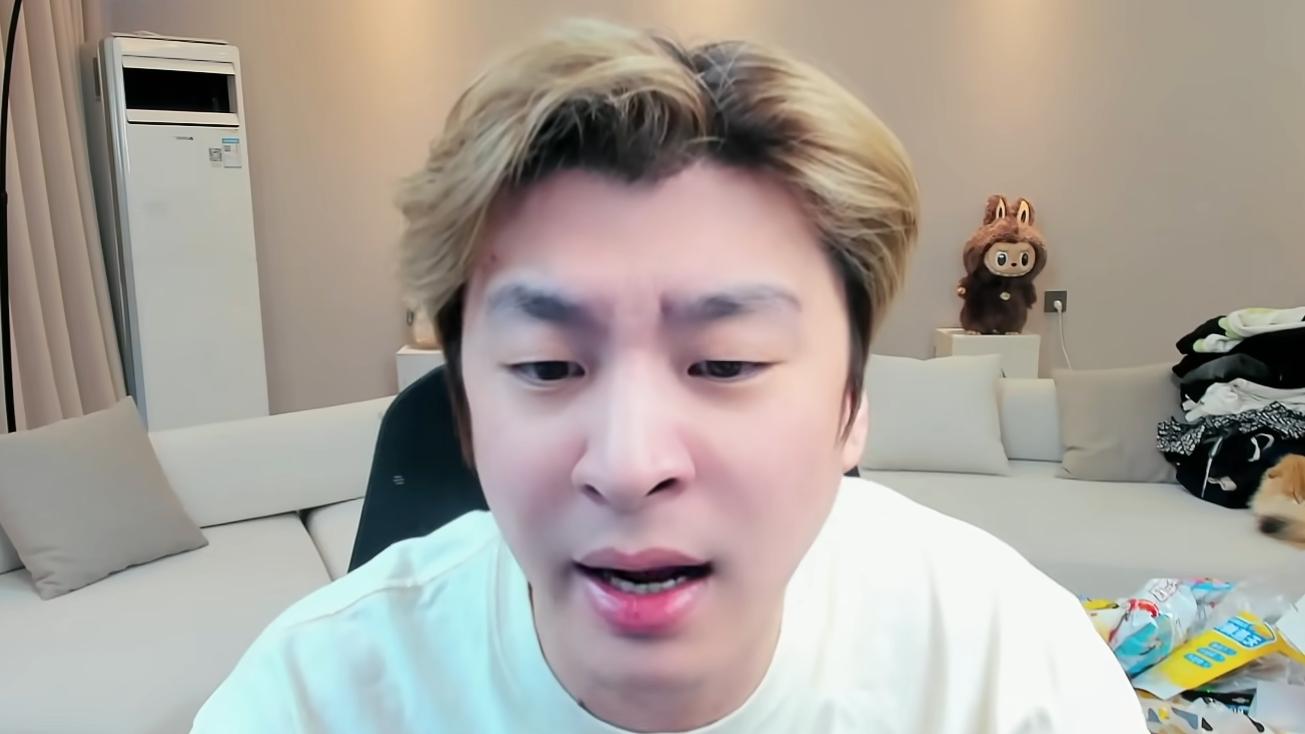 全球第一个被大师打跑的！369官宣休息遭knight调侃：干嘛去了