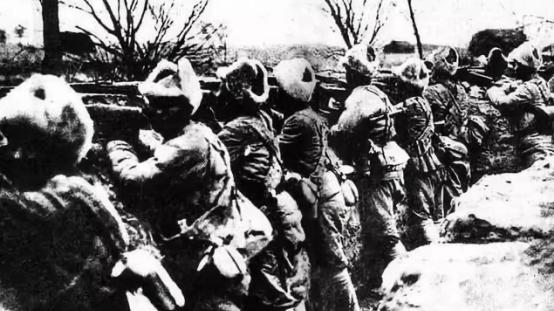 张学良得知杨虎城一家被杀细节，不相信是蒋所为，见杨后人极冷漠