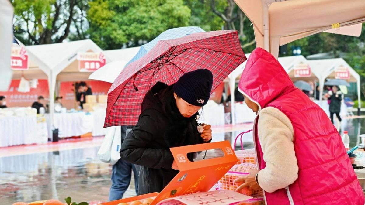 浙江淳安：“书记进城卖山货”八年接力 架起城乡共富暖心桥