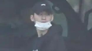 张翰被拍去移民局，被指移民，本人紧急回应，但过往黑料仍被扒穿