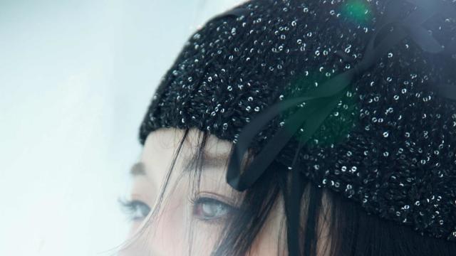 王镭熹携新歌《做自己的月亮》而来，以乐传情彰显女性力量，不止歌声更是文化传承追光者！