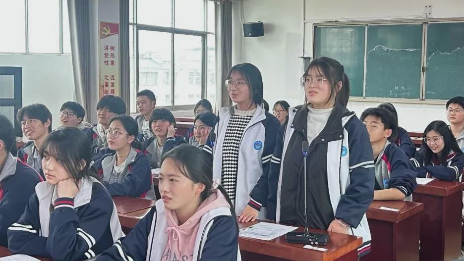 心悦辰光 彼此照亮 淮滨二高组织开展班级心理委员专题培训