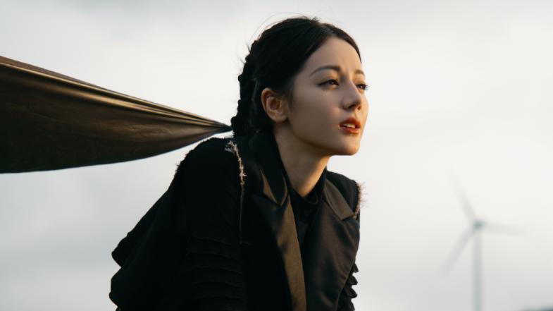 继陈飞宇后，迪丽热巴又要和流量小生合作，这次粉丝却选择支持