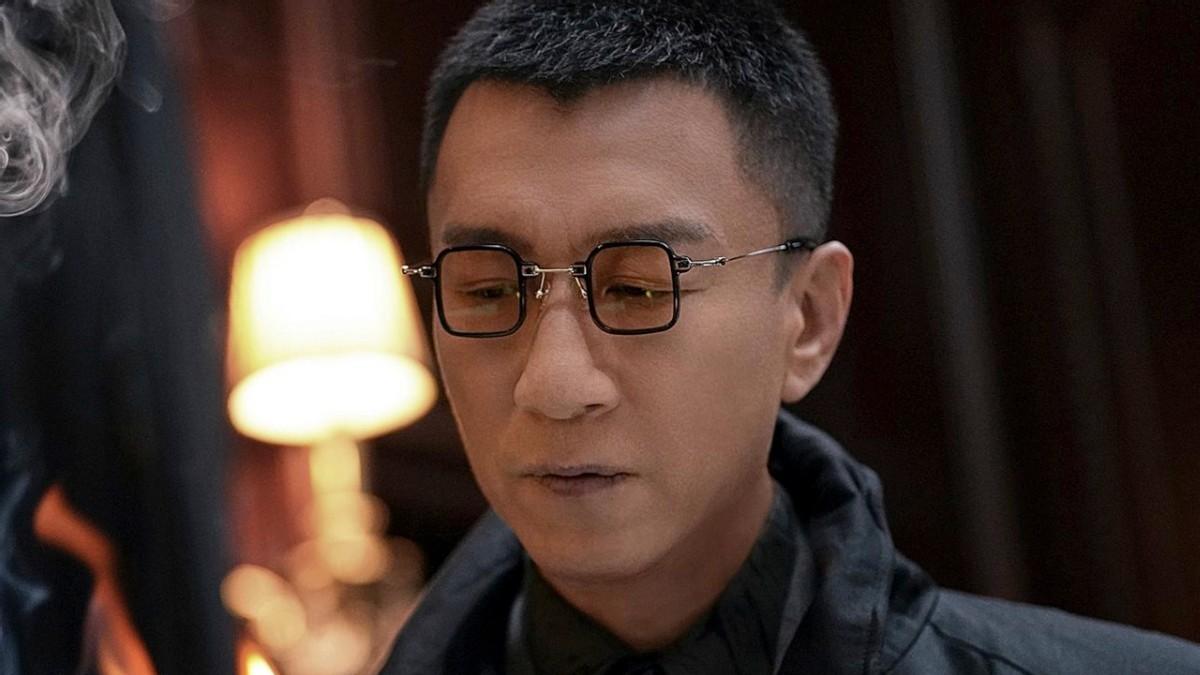 捧完张艺兴，再捧刘宇宁，孙红雷扫黑剧来袭，看到主创阵容：赢了
