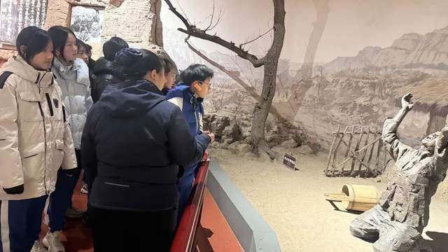 北京交大附中分校研学红色安阳，青春庆典铸成长印记