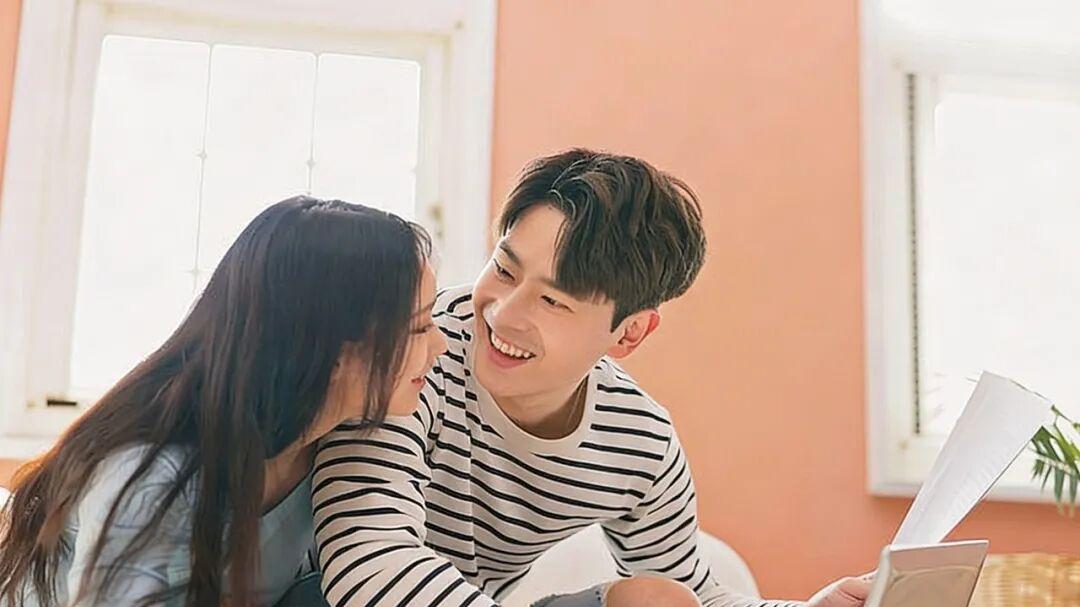 一个家，最怕一个人挣钱，两个人算账