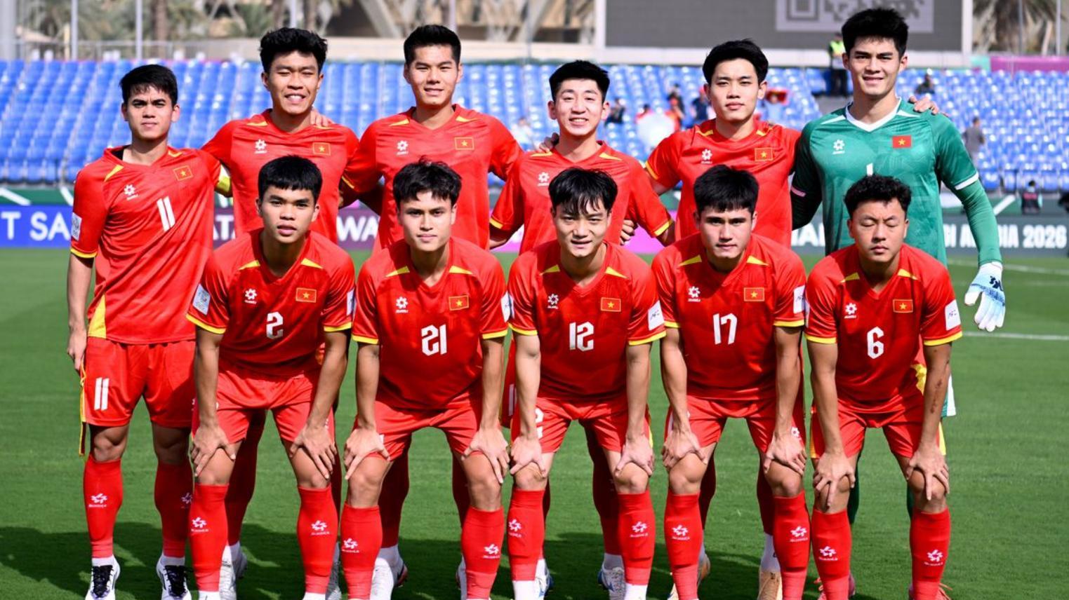 U23亚洲杯形势：越南全胜晋级八强！中国队迎2好消息，亚足联助攻