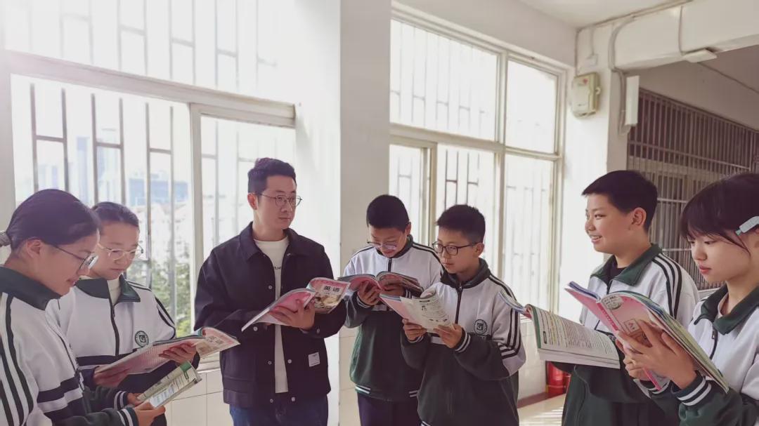 信阳市第一初级中学教师郝晓明：匠心育人 笃行致远