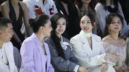 Angelababy 童瑶孙茜西装比美，董璇携女走秀获 baby 暖心比心