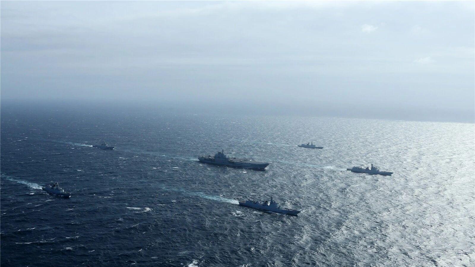 西太上演“镇海神针”：辽宁舰堵门近一个月，慌了的何止马尼拉？