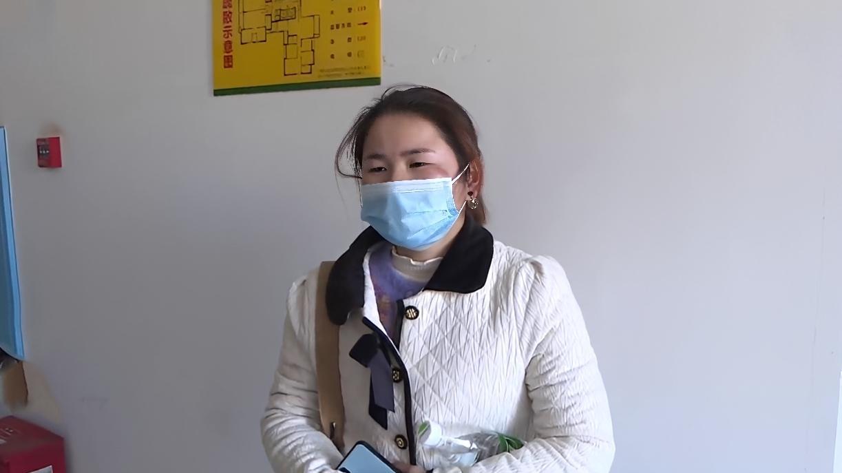 2022年，湖南一女子嫌弃家贫离家出走，得知拆迁后又跪求原谅
