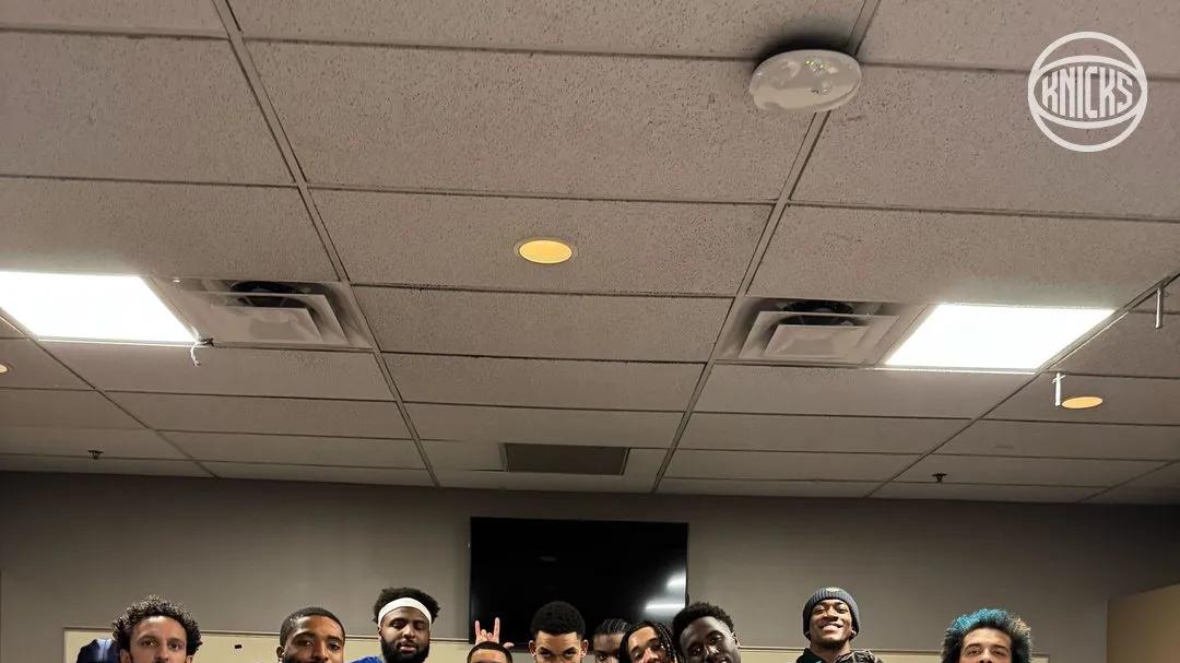 NBA公推 湖人vs尼克斯 来分析