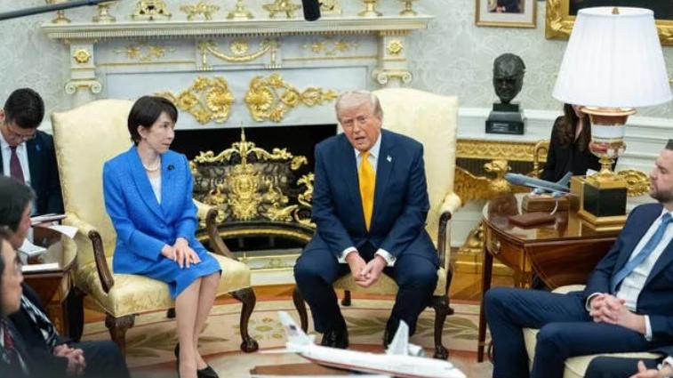 特朗普当众拿珍珠港羞辱日本：一句话，戳穿美日同盟的全部虚假体面