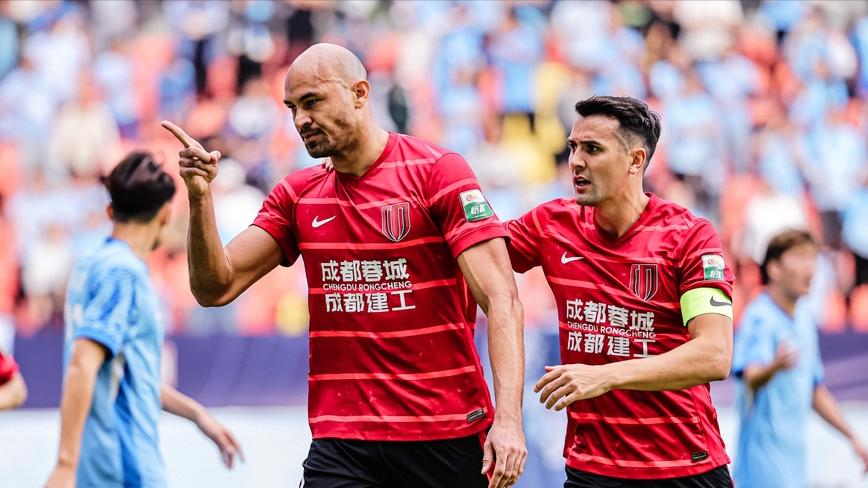 亚冠：成都蓉城0-1武里南联，阿洛伊西首秀告负，比索利抽射破门