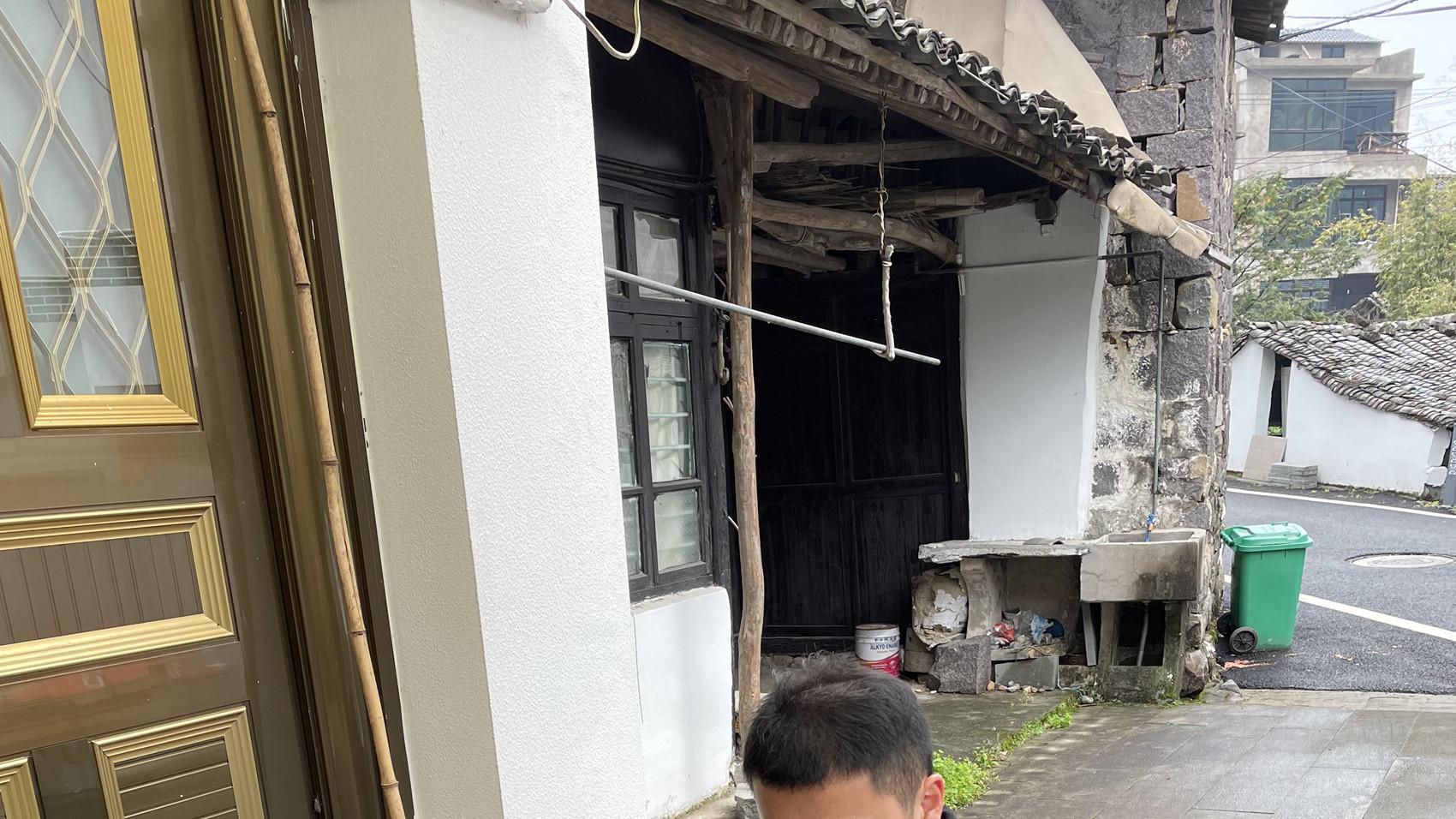村里让你登记确权别嫌烦——这张红本，比房产证还值钱