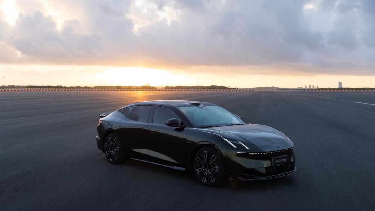 听劝式 OTA升级，领克 10 EM-P 智能座舱解锁新体验