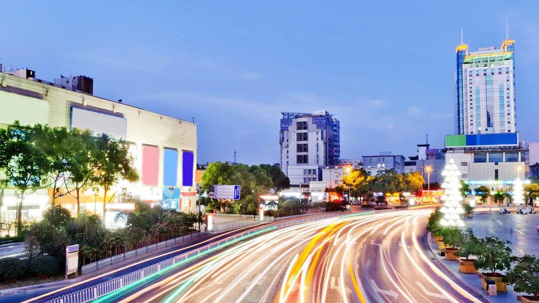 OpenClaw（龙虾）来袭！郑州会被裁员潮席卷吗？普通人必看破局指南