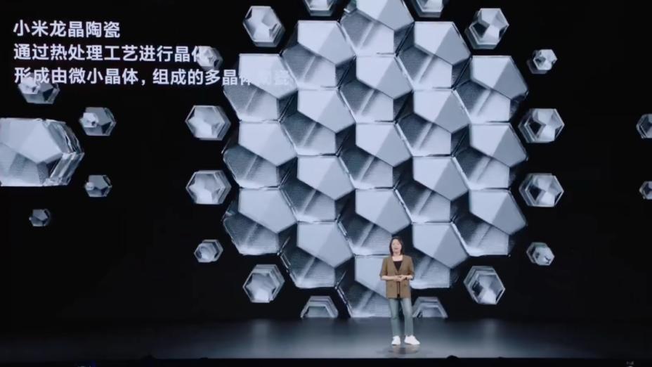 抗摔拉满！康宁新一代玻璃发布，手机还会碎屏吗