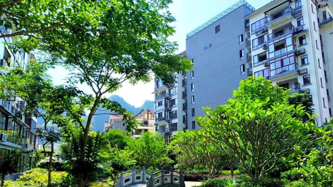 跳出景点打卡常态，临水而居藏秘境，巴马世纪养生园私享自然盛宴