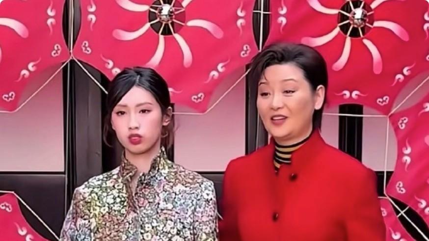 上海这一晚：孙俪知性优雅，杨紫红裙惊艳，宋祖儿别再瘦了