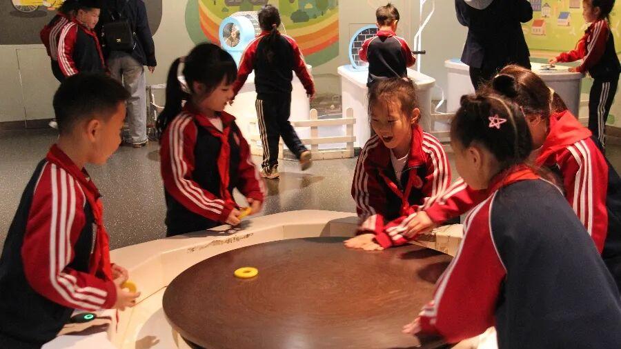 探秘科学世界——北京市博文学校小学部开展北京科学中心研学之旅