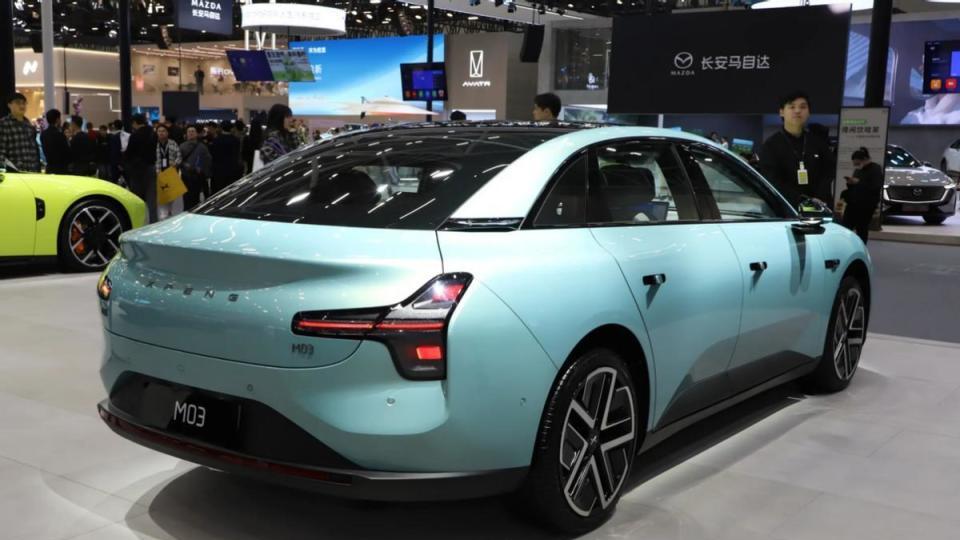 预算12万买纯电车！小鹏MONA M03碰上零跑Lafa5，到底谁更胜一筹？