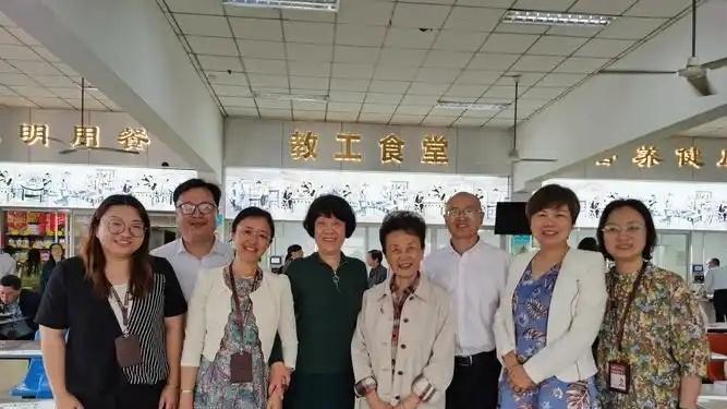 多所985大学发布最新通知，今后将淘汰老教师吸收更多新教师