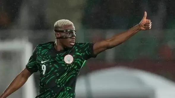 本届非洲杯打到现在，最尴尬的不是加纳和佛得角的缺席，而是喀麦隆或尼日利亚，真的有可能夺冠