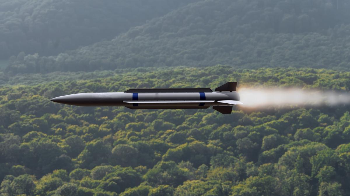 伊朗导弹如何突破美军防御？揭秘中东最新反舰技术