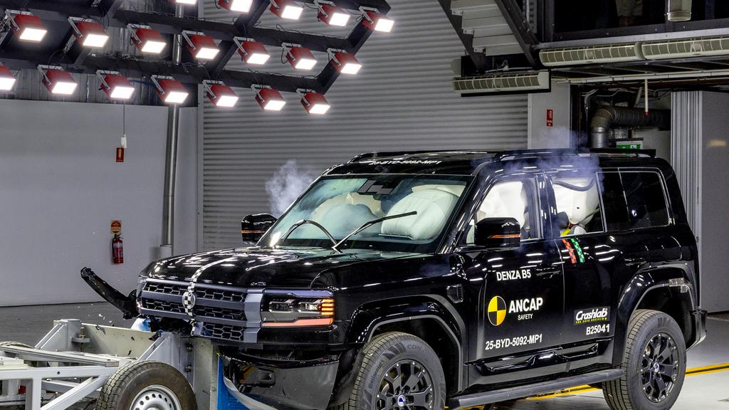 撞飞测试车反被扣8分，方程豹豹5用“太硬”拿下澳洲5星